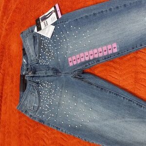 NwT Seven jeans with front beading